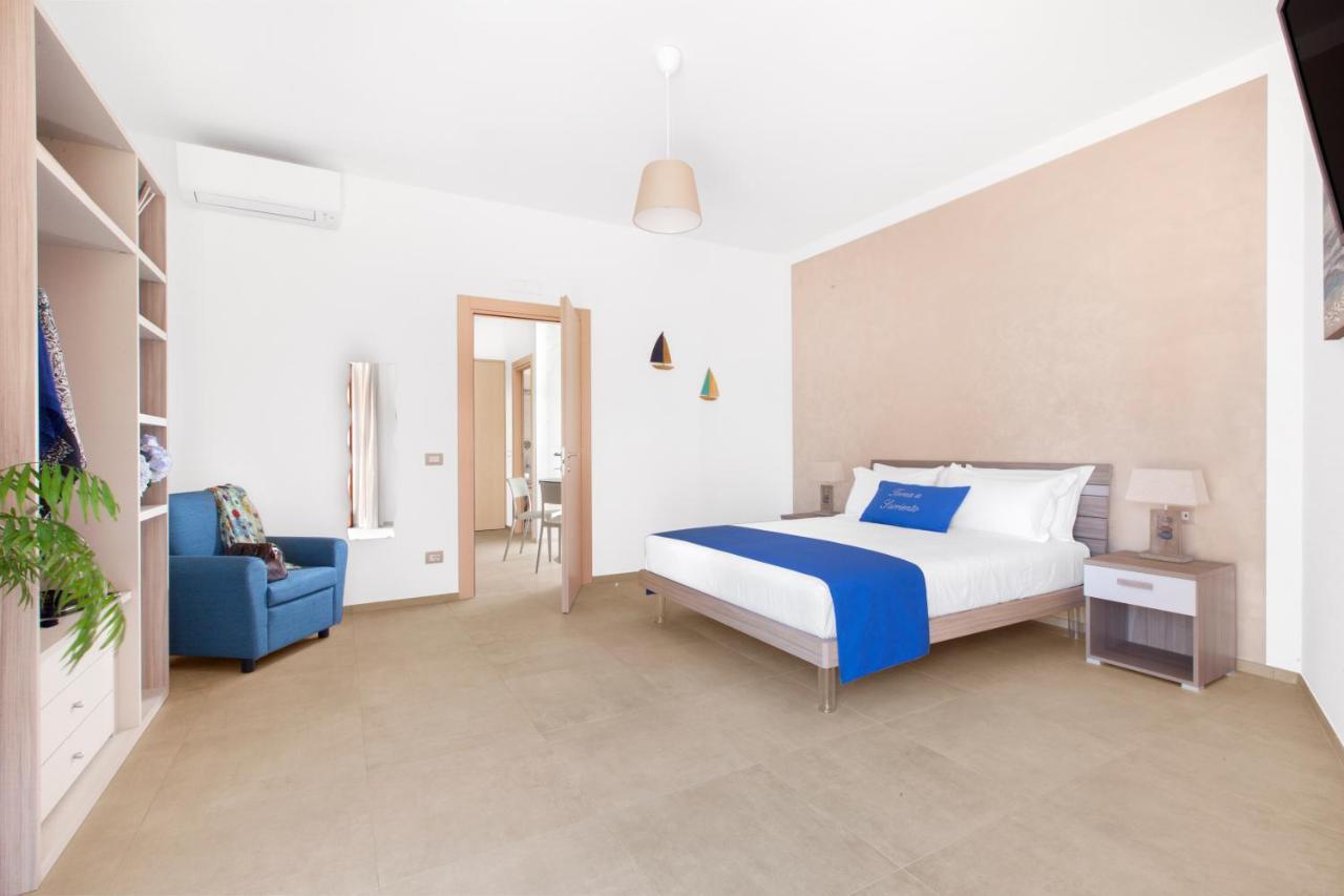 Torna A Surriento Suites Соренто Екстериор снимка